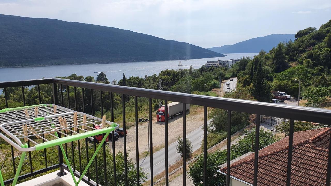 Porto Vista Penthouse Kumbor Apartment Exterior photo