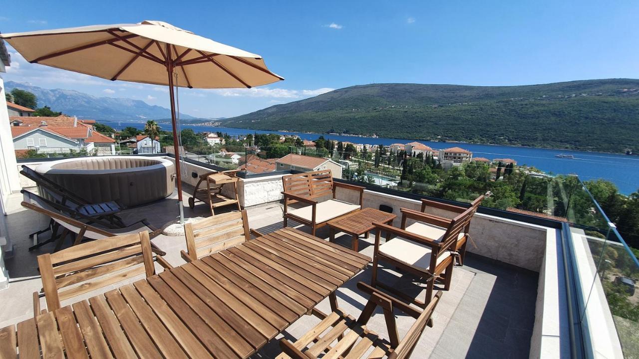 Porto Vista Penthouse Kumbor Apartment Exterior photo
