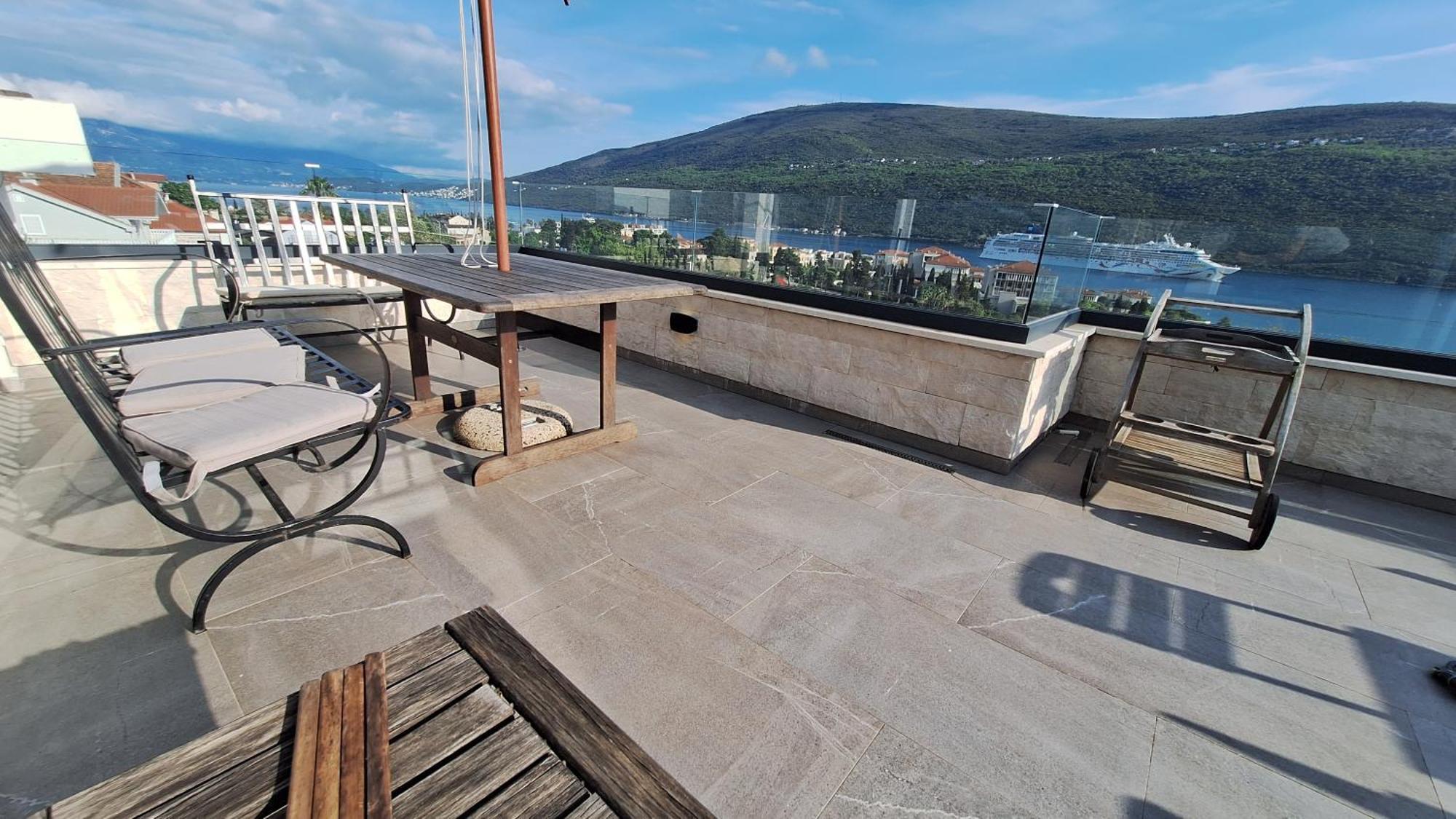 Porto Vista Penthouse Kumbor Apartment Exterior photo